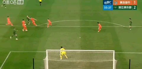 浙江队王钰栋双响助队逆转青岛海牛