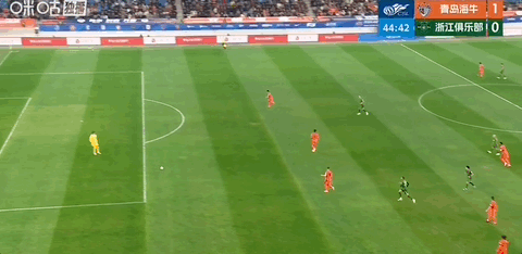 浙江队王钰栋双响助队逆转青岛海牛