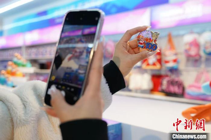 解读亚冬会pin：别针如何成为跨国文化名片与情