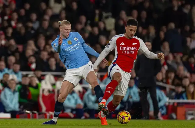 英超争冠悬念再起 阿森纳曼城争夺冠军